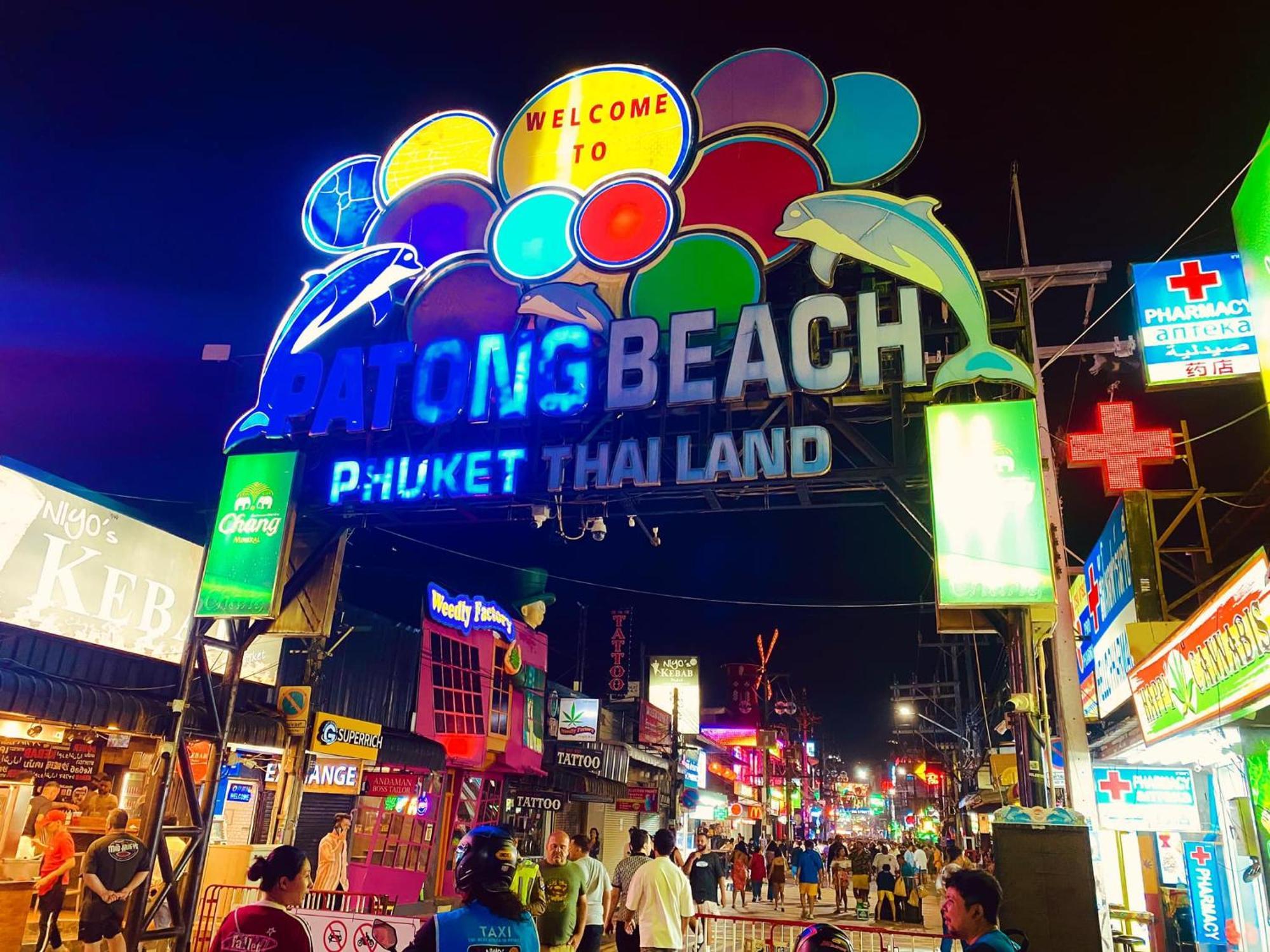 Sweett Lemon Hostel Patong Экстерьер фото