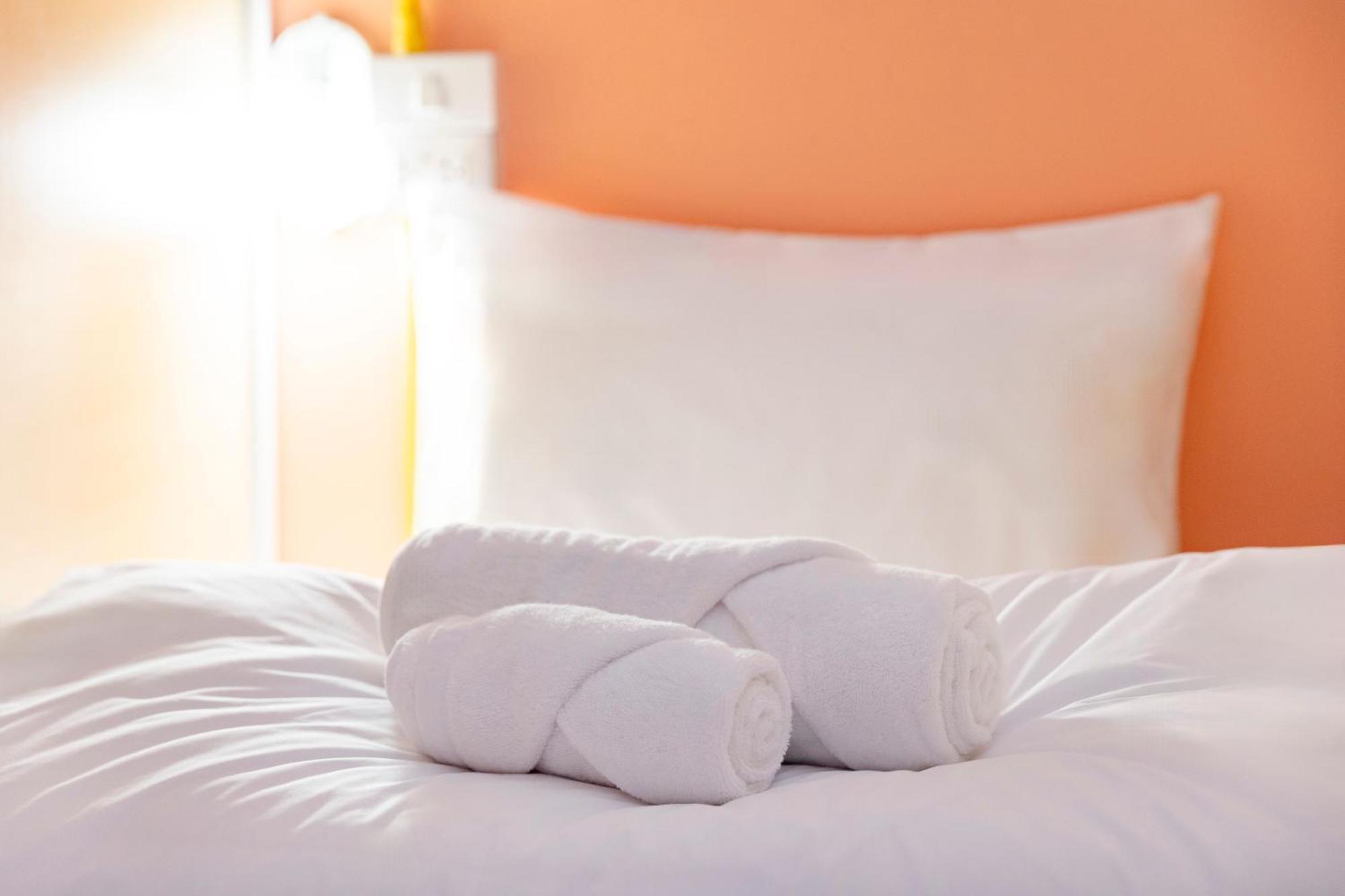 Sweett Lemon Hostel Patong Экстерьер фото
